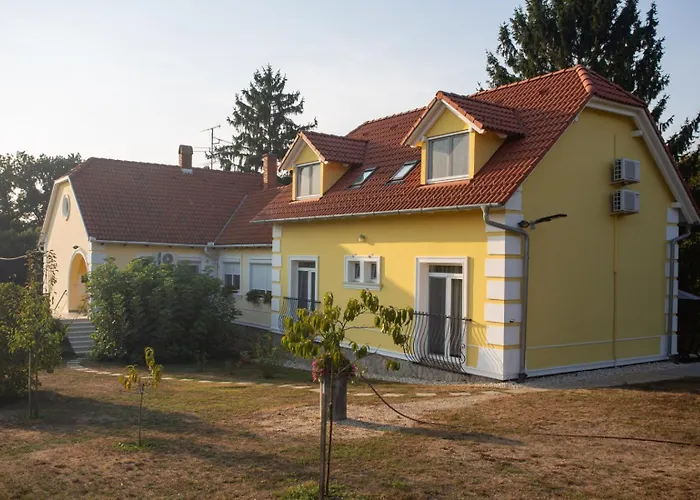 Kondics Apartmanhaz